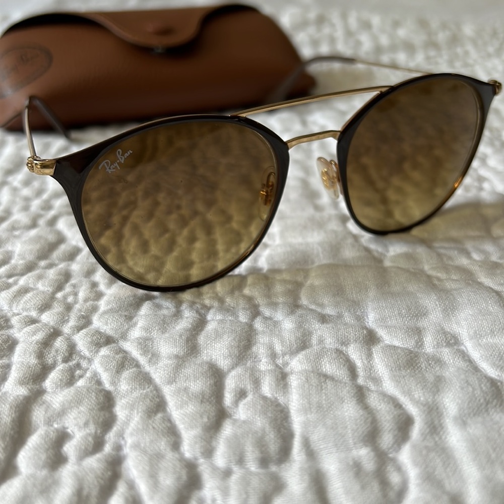 New RayBan - Picture 2 of 4